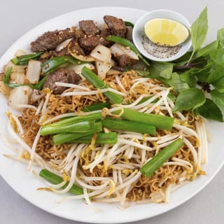 Sp2. Beef Tenderloin & Noodle with Basil