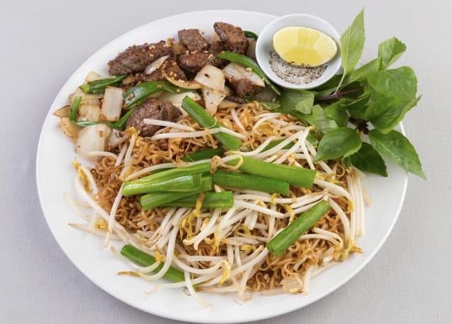 Sp2. Beef Tenderloin & Noodle with Basil.