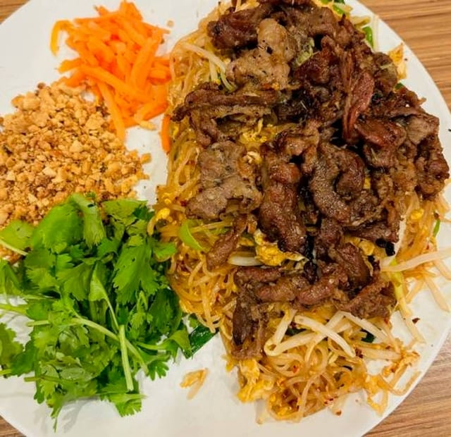 Sp4. Pad Thai Tofu.